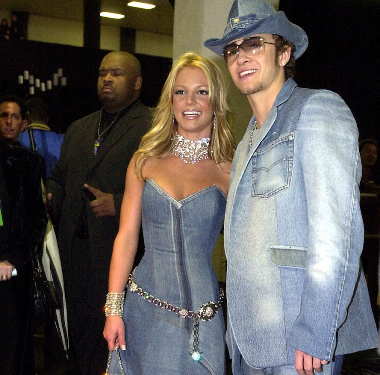Pop star Britney Spears (l) and Justin Timberlake