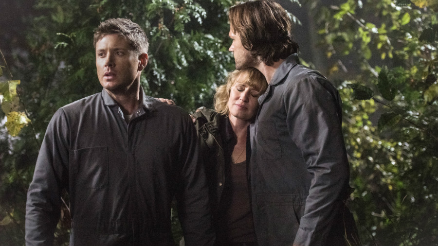 supernatural sam dean mary Loose cannon Castiel is the gift Supernatural needs right now