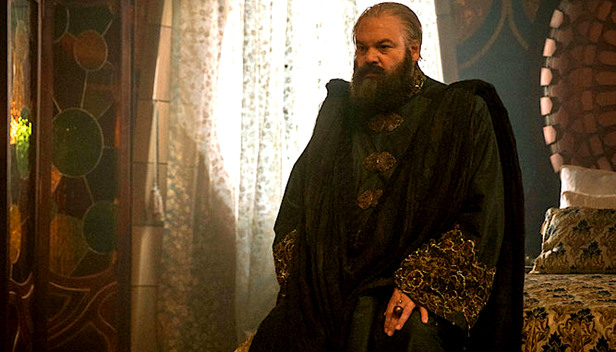 the wizard without his wig  emerald city  Vincent DOnofrio on Emerald City Wizards backstory & that awful wig of his