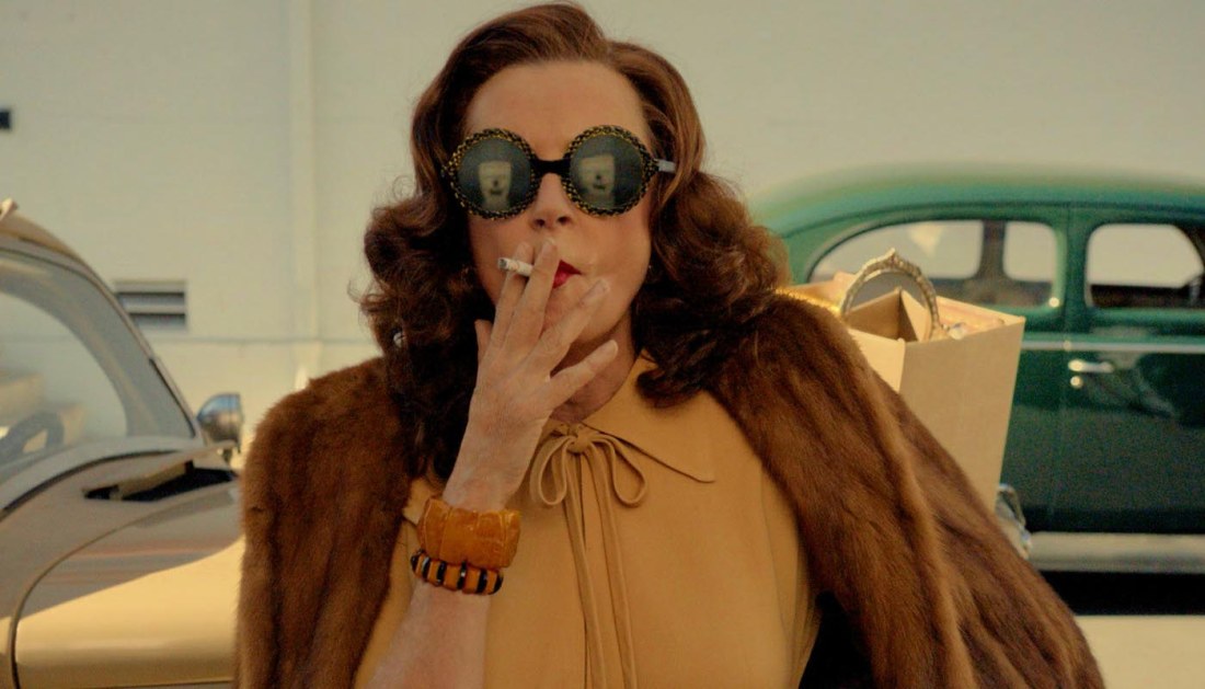 feud 102 susan sarandon fx The first episode of Feud: Bette and Joan proves that sometimes true life is campier than fiction