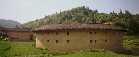 Mulan trailer - tulou