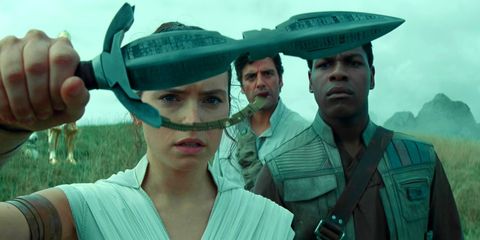rey with the sith dagger in star wars the rise of skywalker