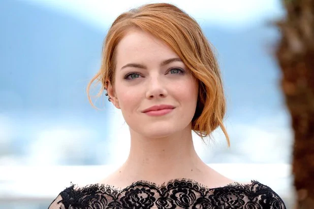 emma-stone-aloha-miscast
